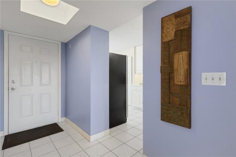 Condo in Bradenton, Florida, 2 bedrooms № 2092548 - photo 9