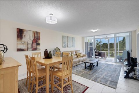 Condo in Bradenton, Florida, 2 bedrooms № 2092548 - photo 17