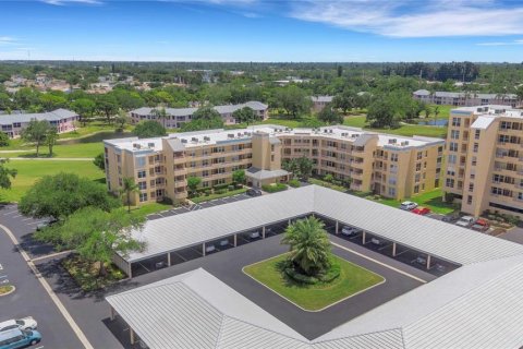 Condo in Bradenton, Florida, 2 bedrooms № 2092548 - photo 4