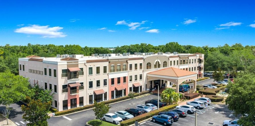 Immobilier commercial à Oviedo, Floride 239.69 m2 № 2416755