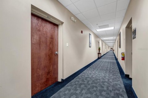 Immobilier commercial à louer à Oviedo, Floride: 239.69 m2 № 2416755 - photo 17