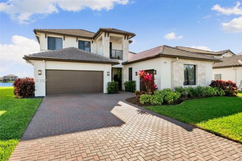 Villa ou maison à Ave Maria, Floride 5 chambres, 349.03 m2 № 2078833