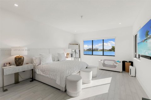 Villa ou maison à louer à Ave Maria, Floride: 5 chambres, 349.03 m2 № 2078833 - photo 15