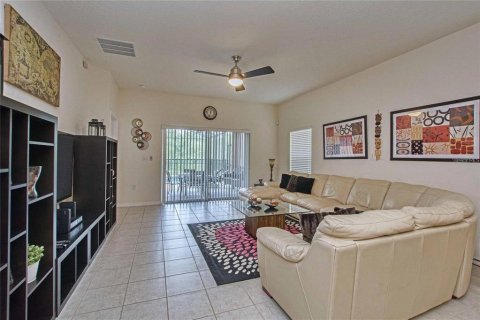 Casa en alquiler en Kissimmee, Florida, 5 dormitorios, 223.06 m2 № 1740971 - foto 11