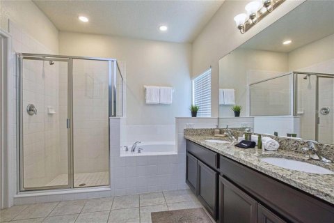 Casa en alquiler en Kissimmee, Florida, 5 dormitorios, 223.06 m2 № 1740971 - foto 17