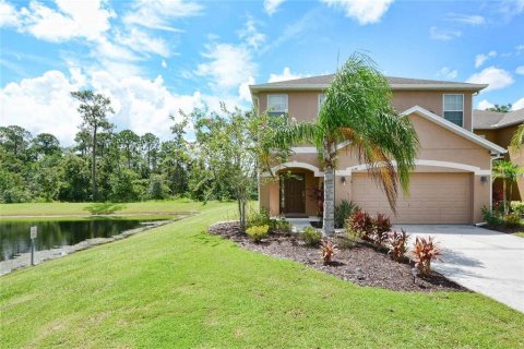 Casa en alquiler en Kissimmee, Florida, 5 dormitorios, 223.06 m2 № 1740971 - foto 1