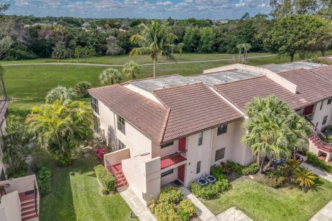 Condo in Boca Raton, Florida, 2 bedrooms  № 1024275 - photo 1