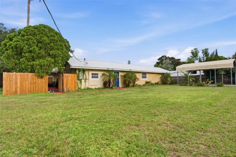 Villa ou maison à vendre à Tampa, Floride: 4 chambres, 167.69 m2 № 2431038 - photo 2
