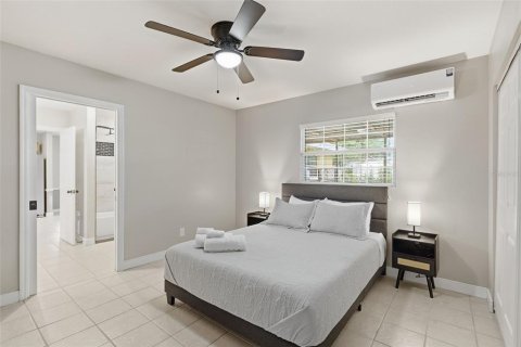 Villa ou maison à vendre à Tampa, Floride: 4 chambres, 167.69 m2 № 2431038 - photo 20