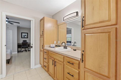 Villa ou maison à vendre à Tampa, Floride: 4 chambres, 167.69 m2 № 2431038 - photo 16