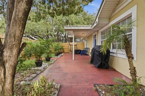 Villa ou maison à vendre à Tampa, Floride: 4 chambres, 167.69 m2 № 2431038 - photo 5