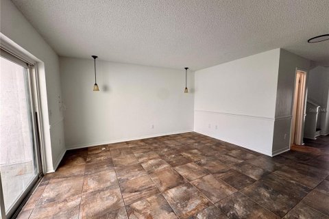 Townhouse in Orlando, Florida 3 bedrooms, 125.33 sq.m. № 2410268 - photo 6