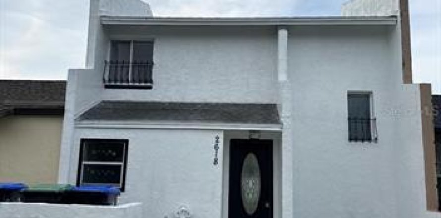 Townhouse in Orlando, Florida 3 bedrooms, 125.33 sq.m. № 2410268