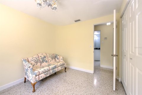 House in Lutz, Florida 3 bedrooms, 115.2 sq.m. № 1910655 - photo 21