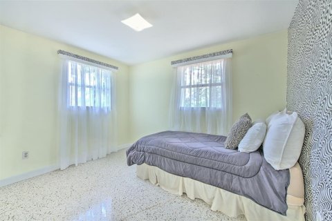 House in Lutz, Florida 3 bedrooms, 115.2 sq.m. № 1910655 - photo 24