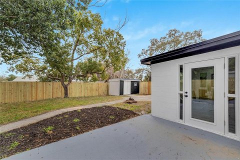 House in New Port Richey, Florida 3 bedrooms, 125.79 sq.m. № 2258227 - photo 25