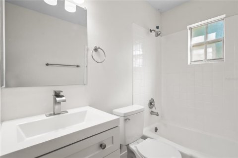 House in Ocala, Florida 3 bedrooms, 122.72 sq.m. № 1898795 - photo 23