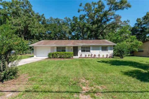House in Ocala, Florida 3 bedrooms, 122.72 sq.m. № 1898795 - photo 1