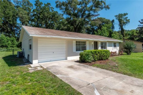 House in Ocala, Florida 3 bedrooms, 122.72 sq.m. № 1898795 - photo 4
