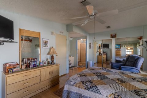 House in Lake Wales, Florida 3 bedrooms, 102.56 sq.m. № 1899951 - photo 15