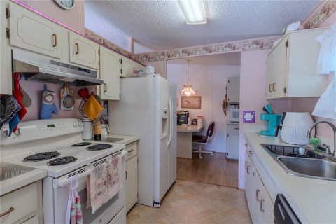 House in Lake Wales, Florida 3 bedrooms, 102.56 sq.m. № 1899951 - photo 10