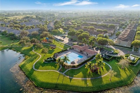 Touwnhouse à vendre à Homestead, Floride: 4 chambres, 171.5 m2 № 1998512 - photo 18
