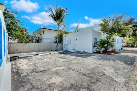 Commercial property in Fort Lauderdale, Florida № 1794249 - photo 5