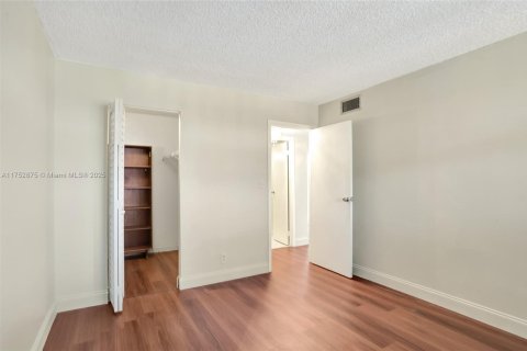 Copropriété à louer à Lauderhill, Floride: 2 chambres, 102.19 m2 № 1962299 - photo 17