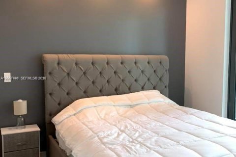 Condo in Miami, Florida, 1 bedroom № 2154230 - photo 6