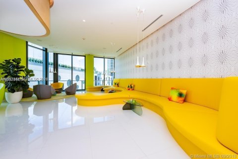 Condo in Miami, Florida, 1 bedroom № 2154230 - photo 25