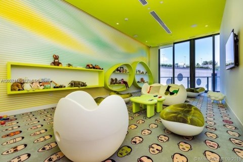 Condo in Miami, Florida, 1 bedroom № 2154230 - photo 22