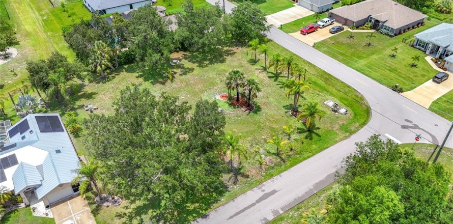 Land in Punta Gorda, Florida № 1769166