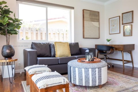 Casa en alquiler en Fort Lauderdale, Florida, 3 dormitorios, 187.66 m2 № 2060039 - foto 10