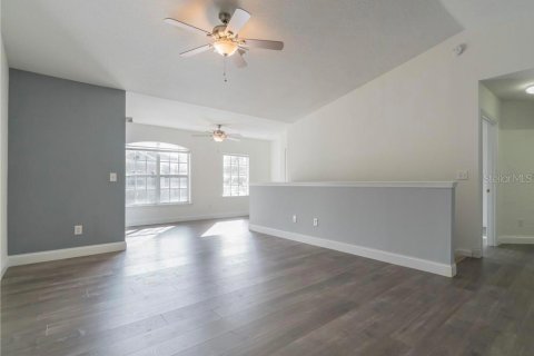 Condominio en alquiler en Orlando, Florida, 2 dormitorios, 96.8 m2 № 1876781 - foto 2