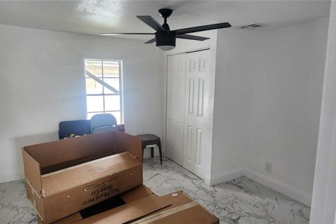 Propiedad comercial en venta en Tampa, Florida, 100.33 m2 № 2158058 - foto 6