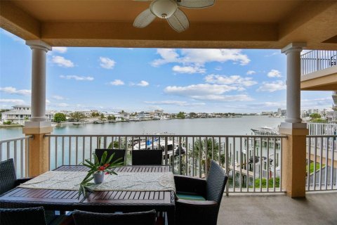 Condo in Clearwater, Florida, 3 bedrooms  № 2230557 - photo 28