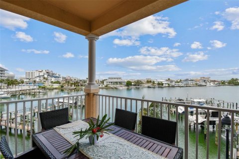 Condo in Clearwater, Florida, 3 bedrooms  № 2230557 - photo 29