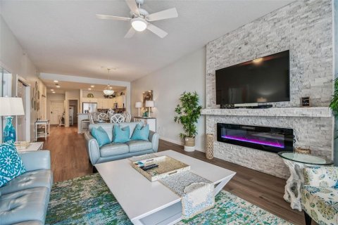 Condo in Clearwater, Florida, 3 bedrooms  № 2230557 - photo 9