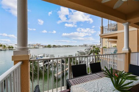 Condo in Clearwater, Florida, 3 bedrooms  № 2230557 - photo 30