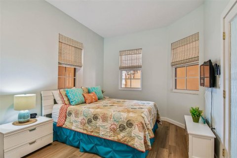 Condo in Clearwater, Florida, 3 bedrooms  № 2230557 - photo 25