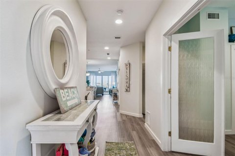 Condo in Clearwater, Florida, 3 bedrooms  № 2230557 - photo 2