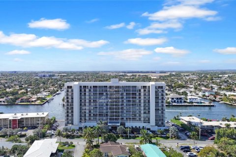 Condo in Pompano Beach, Florida, 2 bedrooms  № 1741936 - photo 11