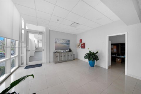 Condo in Pompano Beach, Florida, 2 bedrooms  № 1741936 - photo 3