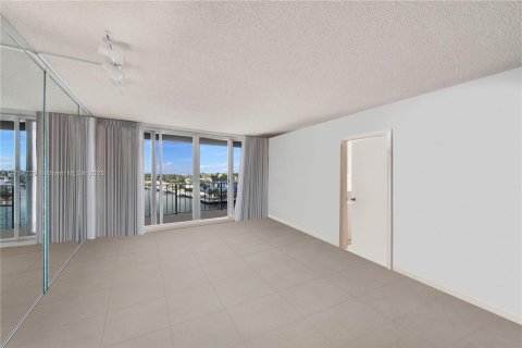 Condo in Pompano Beach, Florida, 2 bedrooms  № 1741936 - photo 29