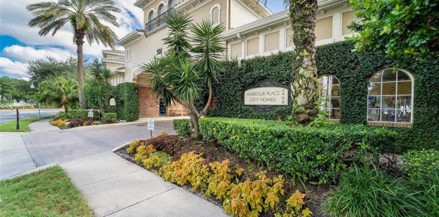 Condo à Tampa, Floride, 1 chambre  № 2401013