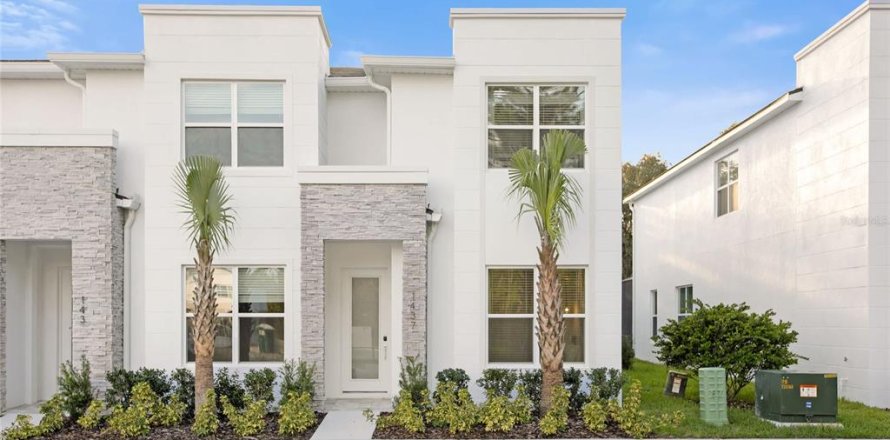 Townhouse in Clermont, Florida 4 bedrooms, 171.4 sq.m. № 2380836