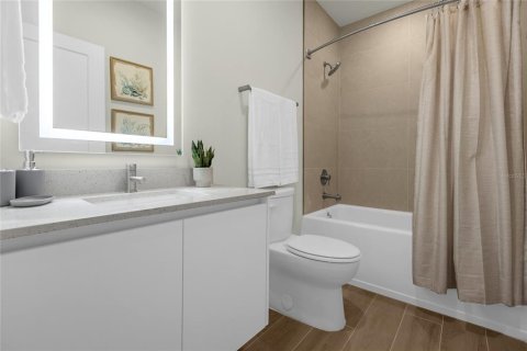Townhouse in Clermont, Florida 4 bedrooms, 171.4 sq.m. № 2380836 - photo 16