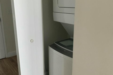 Купить кондоминиум в Майами, Флорида 3 комнаты, 62.99м2, № 2262897 - фото 6
