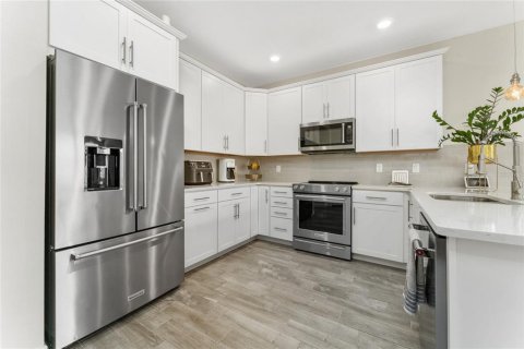 Touwnhouse à vendre à Orlando, Floride: 4 chambres, 168.06 m2 № 1917816 - photo 8
