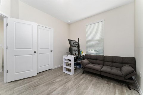 Touwnhouse à vendre à Orlando, Floride: 4 chambres, 168.06 m2 № 1917816 - photo 10